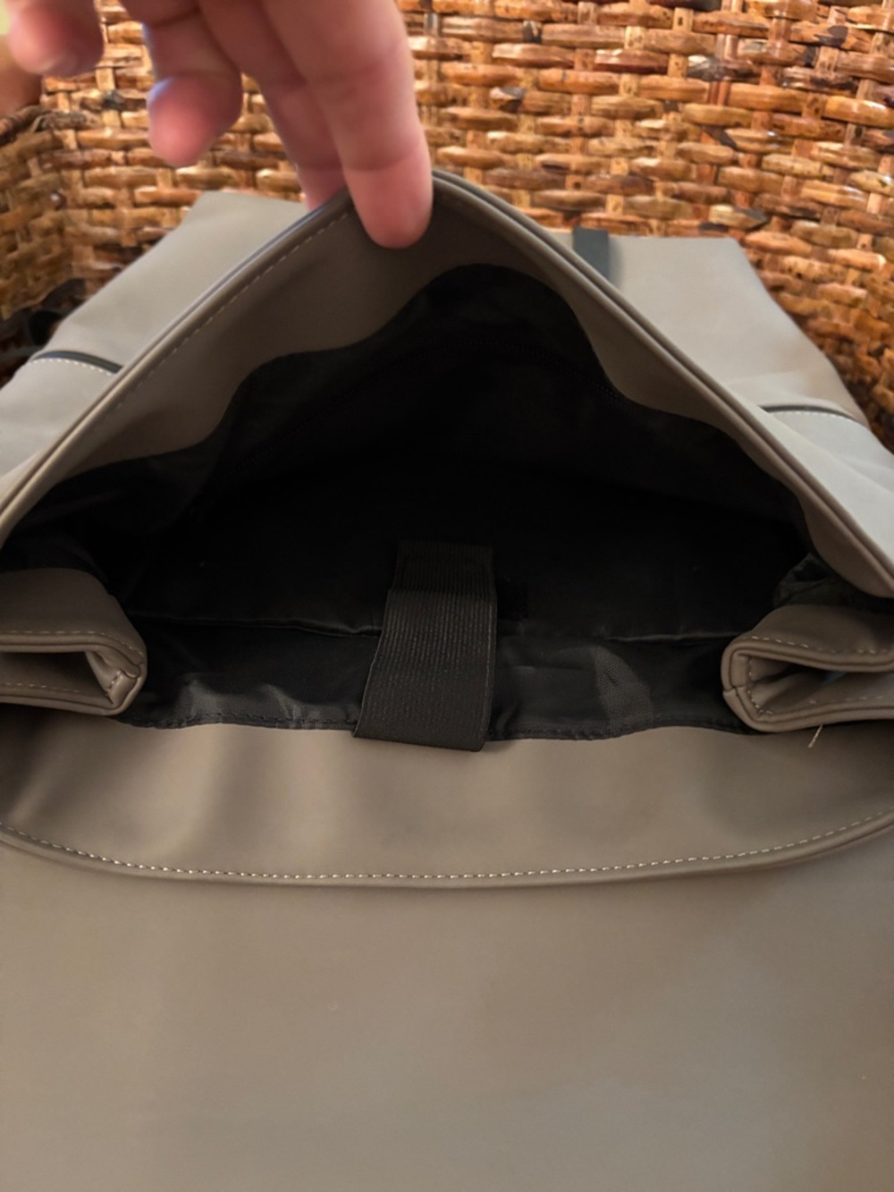 Duchamp Taupe Backpack- waterproof- travel, laptop, bike commuting - Picture 3 of 6